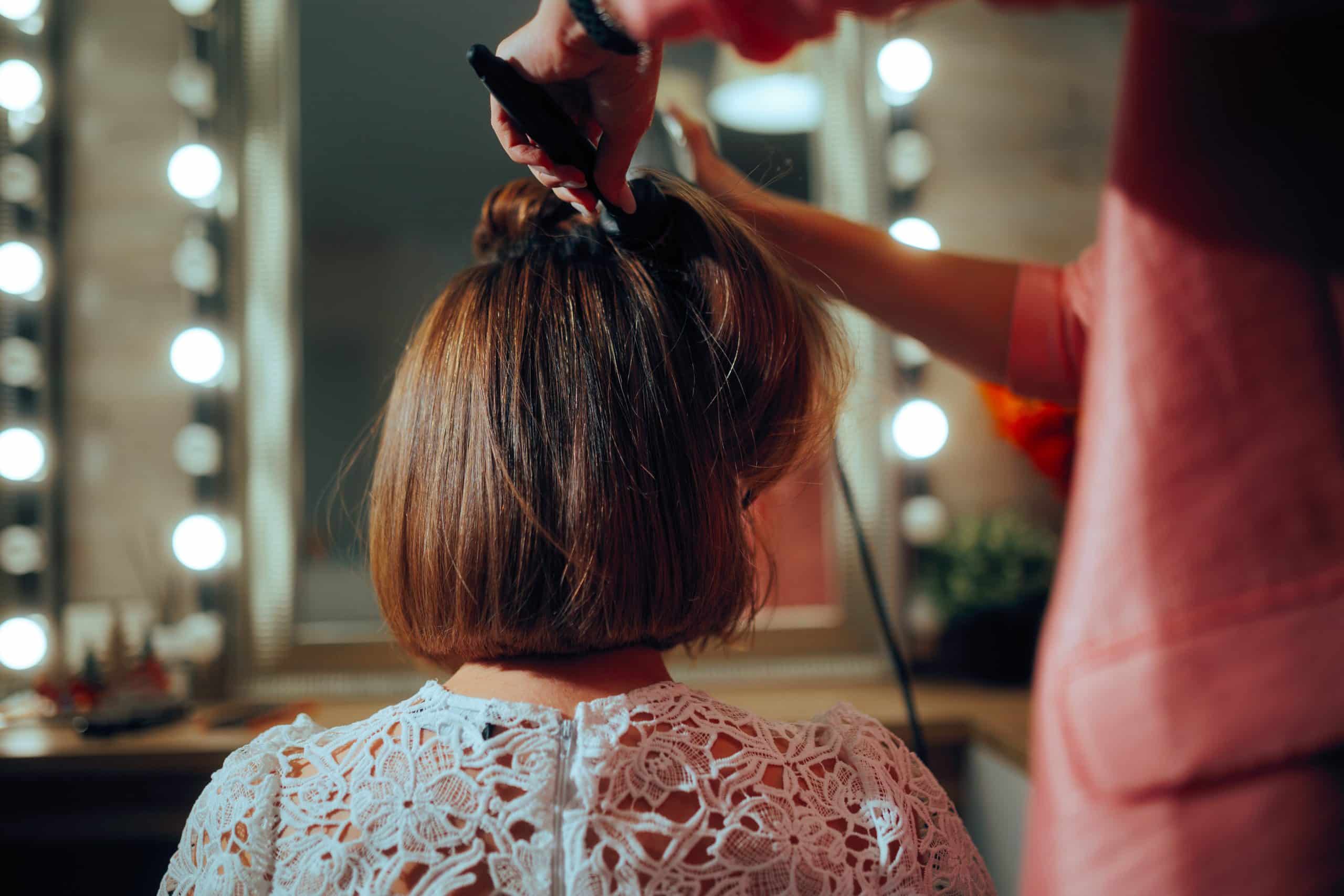 Potongan Bixie atau potongan pendek: mana yang cocok untuk Anda?