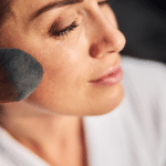 Bedak padat untuk hasil yang sempurna sepanjang hari