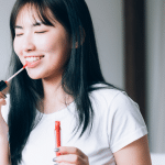 Lipstik pelembap dan tahan lama