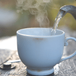 Air dingin atau panas untuk diet?